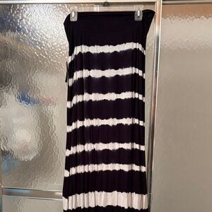 AB Studio Black and White Striped Tie-Dye Maxi Skirt